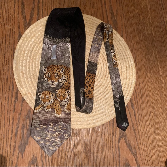 Wild Kingdom Tiger Print  1995 Marc Dennis Silk Neck Tie - Picture 1 of 11